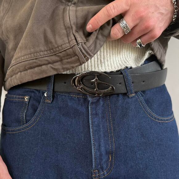 Chrome Black Star Vegan Leather Belt – Grunge Unisex Style, Brand New - Picture 1 of 6